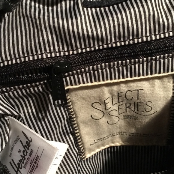 ❤️SOLD❤️ Herschel Dawson XS Select Series - Picture 2 of 5
